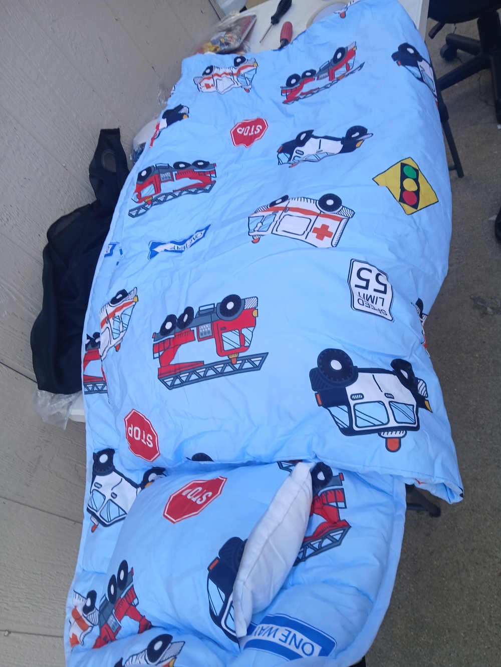 Children's Emergency Vehicles Bedding Set - Light Blue - Picture 5 of 6